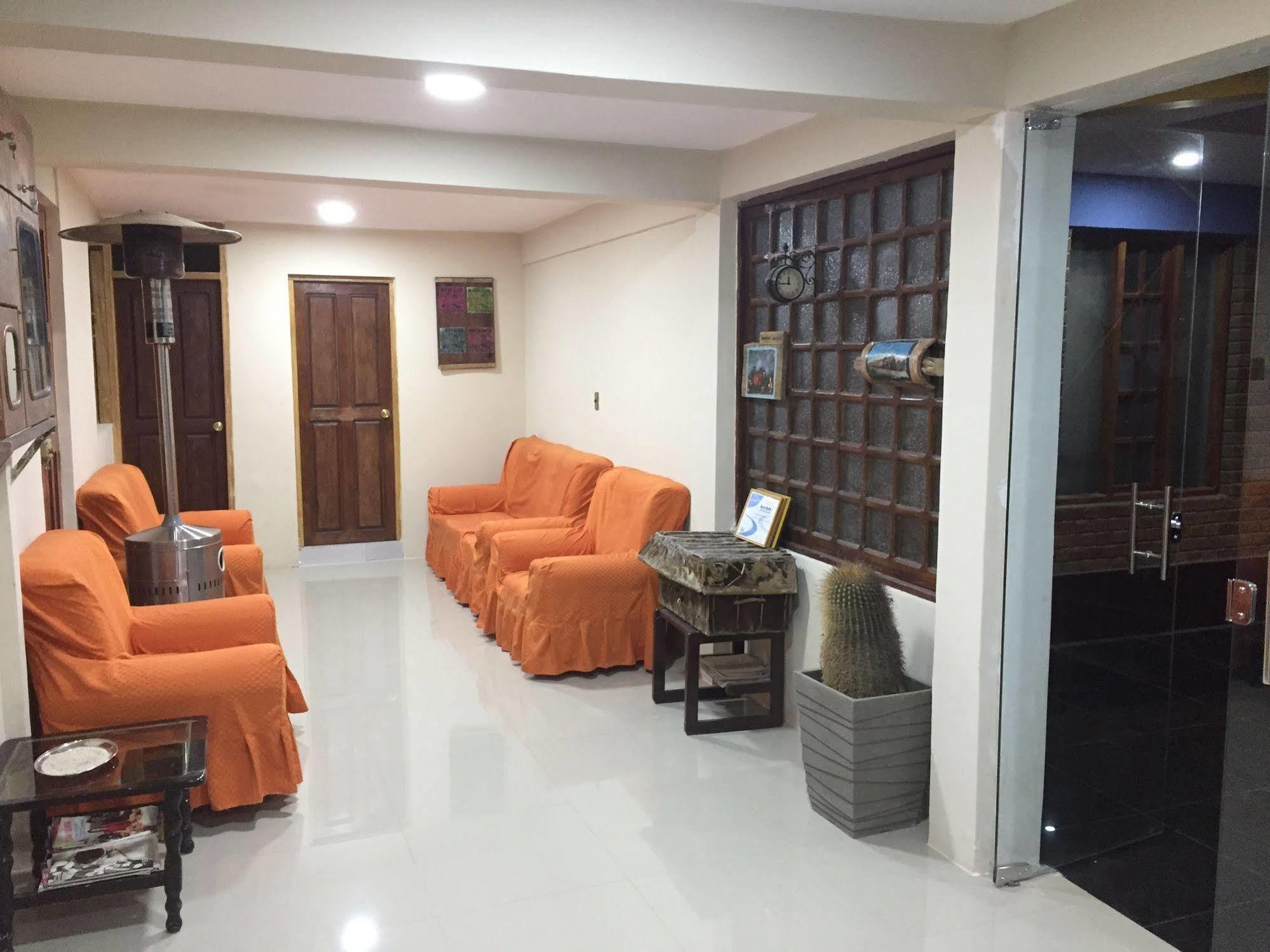 Tonito Hotel อูยูนี ภายนอก รูปภาพ